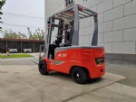 2.0T Electric forklift